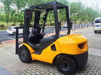 used forklift cheap 3T komatsu forklift